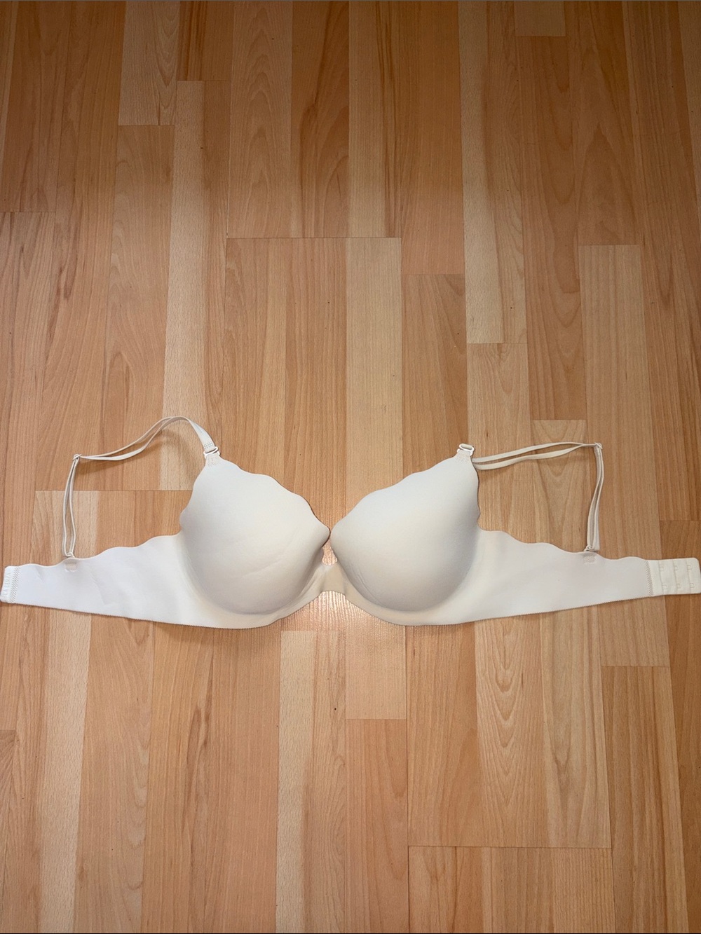 La SENZA Smooth Scalloped T-Shirt Bra - Cream